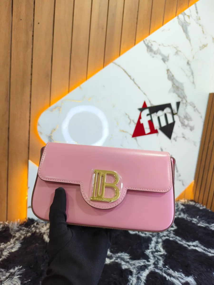 High and luxury handbags 