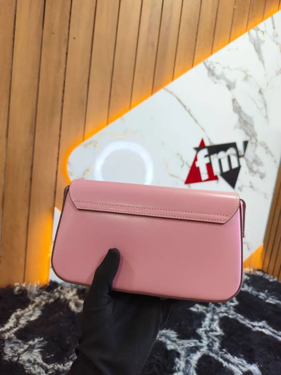 High and luxury handbags 