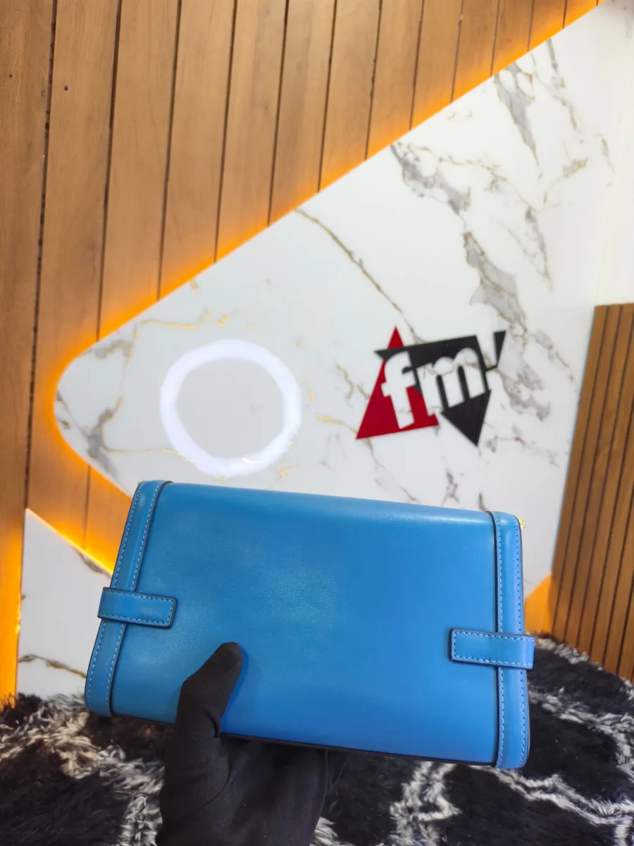 High and luxury handbags 