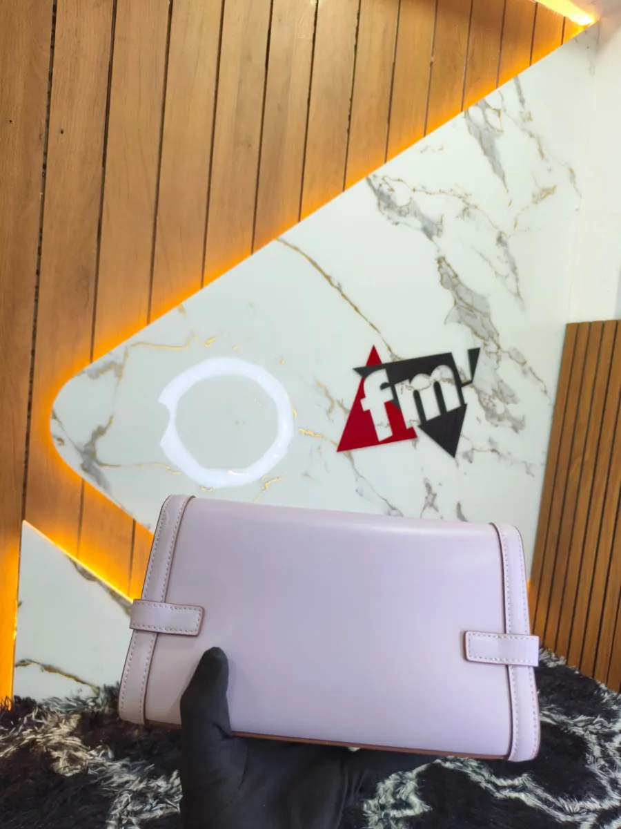 High and luxury handbags 
